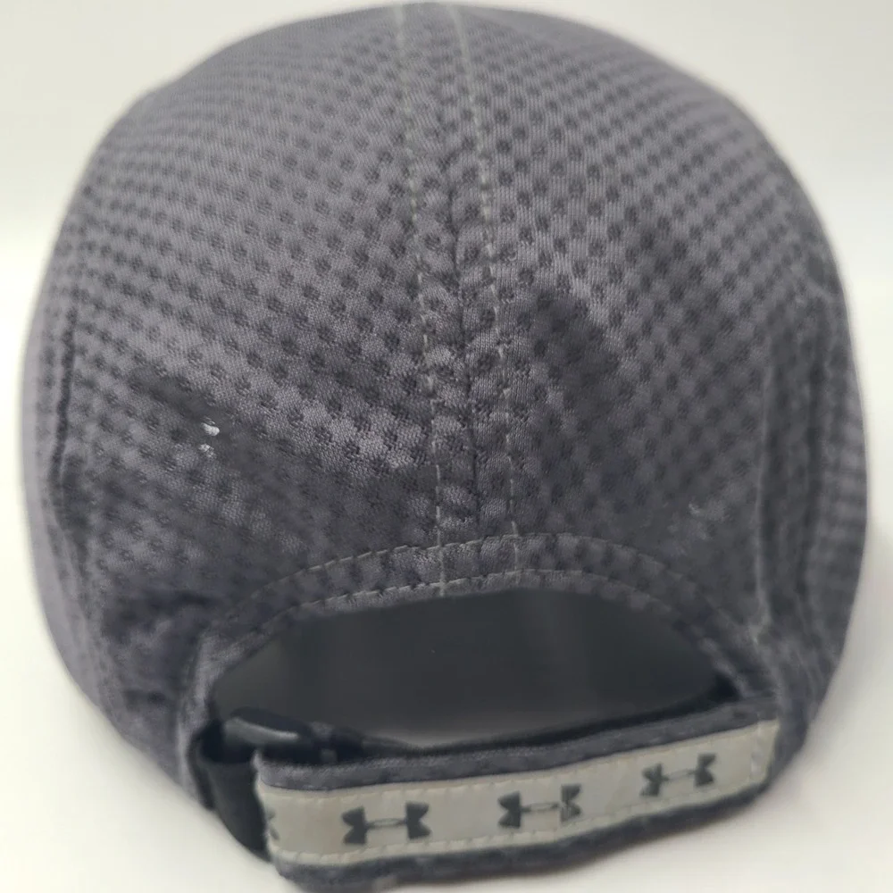 Under Armour Hat Adjustable 4 Panel‎ Gray White Jersey Mesh Performance Running